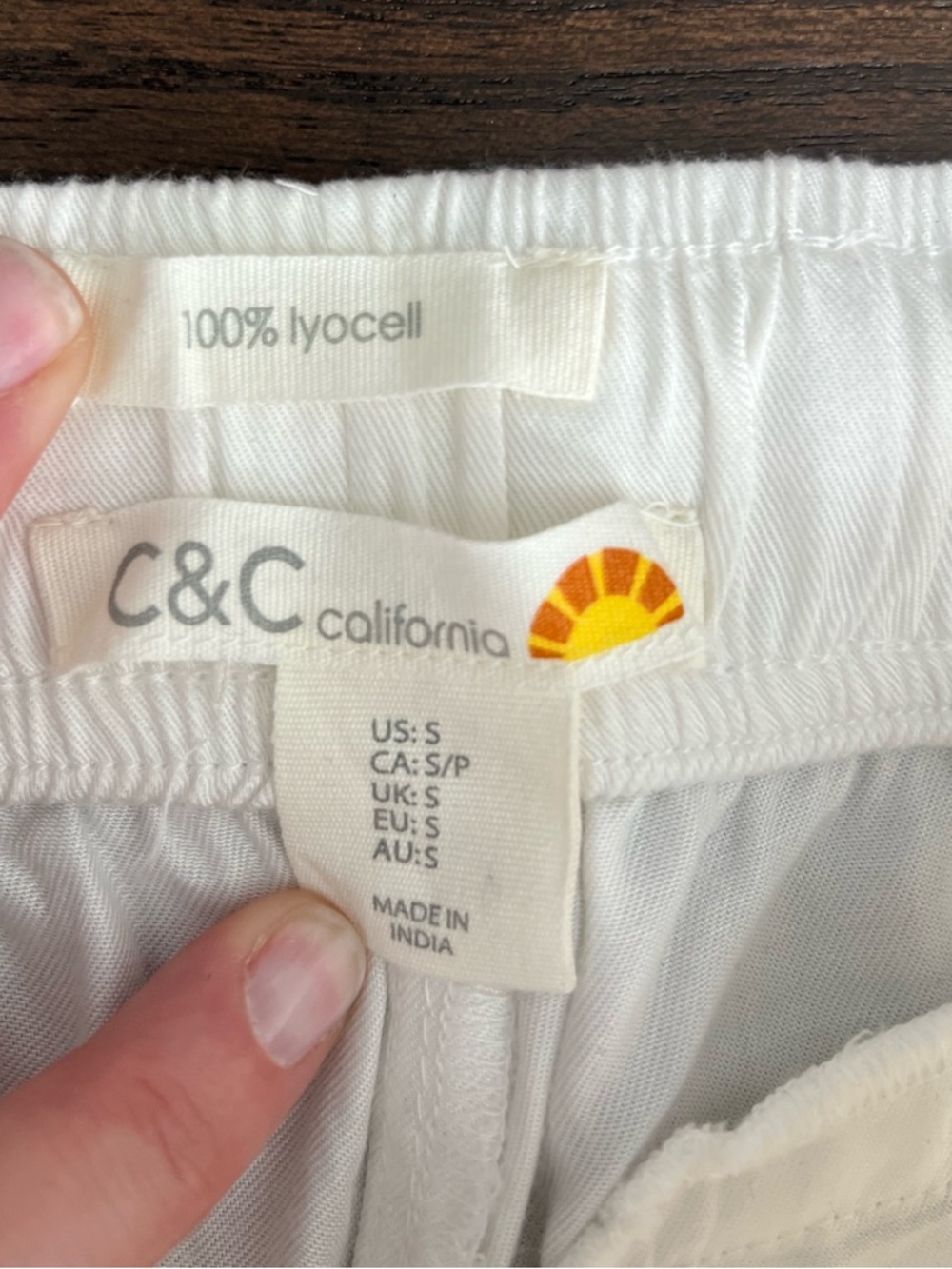 NWOT C&C California White Elastic-Waist Shorts - S - Picture 3 of 7